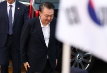 관저 복귀한 尹…대통령실 "담담히 헌재 선고 기다릴 것"