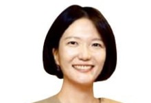 보폭 넓히는 최수연, 넷플릭스 CEO와 회동