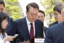 "尹 구치소서 폭염에 고생? 천만의 말씀"…민주당 주장