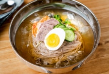 더워서 '냉면' 먹으러 갔다가…"가격이 왜 이래" 화들짝
