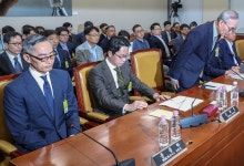 "전국민 절반이 피해자" 발칵…SKT·KT '해킹 국감' 예고