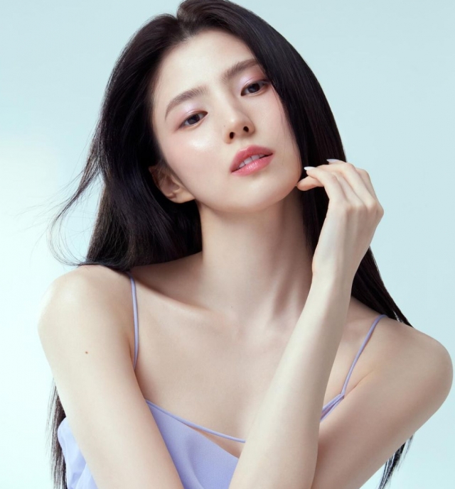 <b>한소희</b>, <b>프랑스대학</b> 거짓말 의혹…나영석에 불똥 왜?
