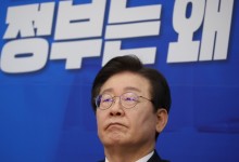 죄수복 입은 이재명 가짜 합성 사진 300장 유포 70대 노인, 법원 판단은?