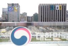 정부, 우크라전 참전 北 김영복·신금철·리봉춘 등 대북 독자제재