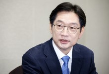 김경수 “탄핵촉구 위해 모인 국민 한 사람 한 사람이 모두 광복군들”