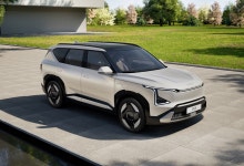 기아, 준중형 전기 SUV ‘EV5’ 내·외장 디자인 공개…“하반기 출시”
