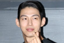 UN 최정원, 불륜 의혹 벗나…항소심서 “부정행위 아니다”