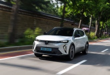 ‘K-배터리’로 신뢰 더한 ‘르노 세닉 E-Tech 100 일렉트릭’