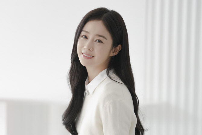 <b>김태희</b>, 아마존 프라임 '<b>버터플라이</b>' 출연 확정…美 할리우드 <b>진출</b>