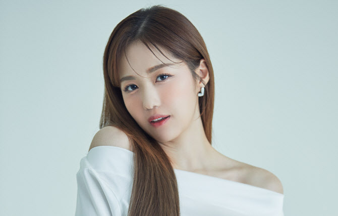 <b>정다경</b>, 삶 노래한 신곡 '<b>사노라면</b>' 발매