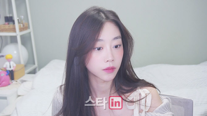 <b>러블리즈 서지수</b>, 인터넷 방송 BJ 변신…별풍선 가격에 '화들짝'