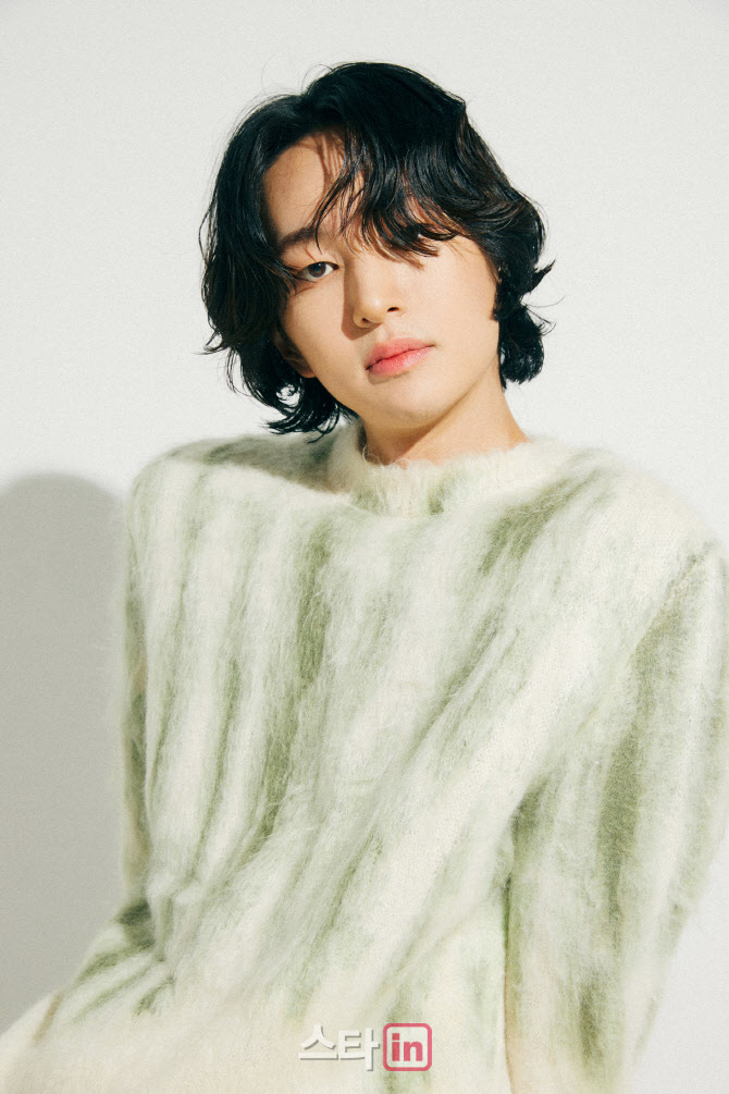 샤이니 <b>온유</b>, <b>신생</b> 기획사 <b>그리핀</b> 엔터테인먼트서 새 출발