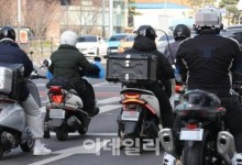 “월급만으로 생활 어렵다”…부업 뛰는 청년층·40대 급증