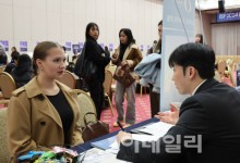 ‘물 들어올 때 노 젓는다’…해외 한국어교육센터 신설 추진