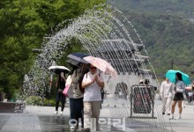 올여름 더 덥고 더 많은 비…"작년 수준 폭염은 아닐듯"