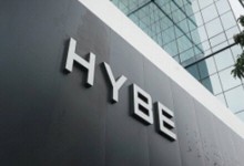 하이브, SM엔터 지분 전량 中 텐센트에 판다…약 2433억원 규모
