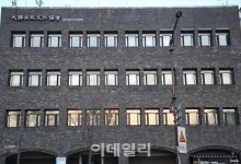 출협, 애플 상대 미국서 집단소송 "인앱 결제 수수료 불공정"