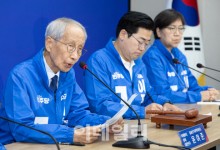 선거 전 '이재명 지지' 호소한 윤여준…"안정적 정권 교체"