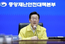 李대통령, 지지율 3주 연속 하락 52%…경제·외교 악재 영향[리얼미터]