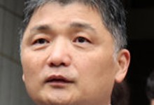 카카오 김범수 구속 기소… 檢 “불법적 SM 시세조종 지시”