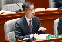 감사원장 “헌법질서 훼손 정치적 탄핵 유감…자진사퇴 없다”
