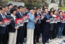대법원 몰려가 “대법관 탄핵” 외친 민주당… 이재명은 험지 찾아 “유능한 일꾼 뽑아야”