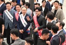 여야의정 모두 엇박자… 추석전 ‘개문발차’도 힘들듯