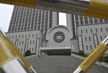 민주당 압박에 쪼개진 판사들… ‘사법 정치화’ 표출