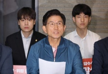 ‘무기한 농성’ 김문수 “이재명 정권, 광복 앞두고 자유 짓밟아”