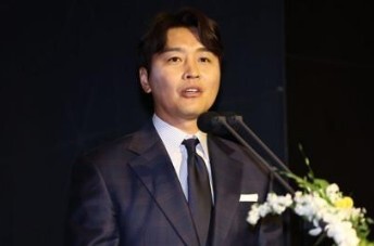 <b>이동국</b> 측 "<b>병원장</b> 김모씨, <b>사기미수</b> 소송 취하 안해…악의적 흠집내기 그만"