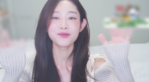 <b>러블리즈 서지수</b>, 아프리카TV BJ 데뷔…“상황 좋지 않았다”