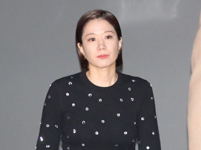 <b>전혜진</b>, <b>시부상</b>…故<b>이선균</b> 떠난 지 3개월만 비보