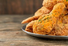 “한강공원 최고 인기 야식 메뉴는 역시 치킨, 떡볶이, 피자”