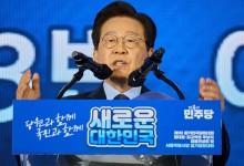 이재명 “어느 때보다 ‘DJ정신’ 절실”… 오늘 연임 확정