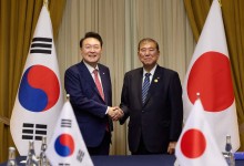 윤석열·이시바 50분간 한·일 정상회담... “북한 위협에 긴밀 공조”