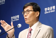 이창용 한은총재 “비은행 스테이블코인, 은행 같은 규제 받을 수도”