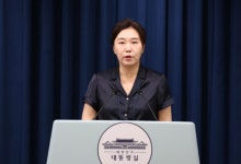 ‘계엄옹호’ 논란 대통령실 강준욱 비서관 자진 사퇴