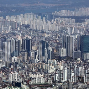 2명 중 1명 “여당에 힘 실어줘야”… 서울 ‘집값’·경기 ‘일자리’ 최대현안