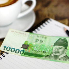 점심 1만5000원 무너졌다…직장인들, ‘1500원 커피’로 하루 버틴다