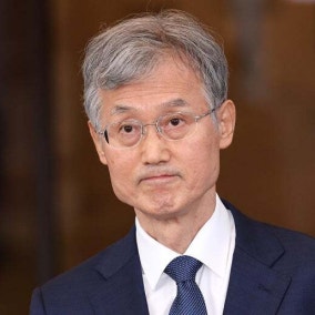 서울대 법대 76학번 27명 “대법원장의 대법관 제청 권한 침범 말라” 성명