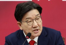 권성동, 김문수 회견에 “알량한 후보 자리 지키려 한심한 모습”