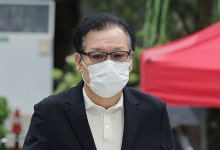 ‘김건희·통일교 청탁 키맨’ 건진법사, 특검 출석