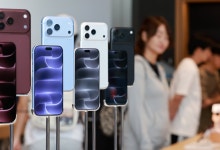 AI 메모리 쏠림에 스마트폰 출하량 14년 만에 최저치 기록