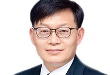 "尹 계엄 지지" 글 쓴 부산시의원…"6시간 해프닝으로 끝나 허탈"