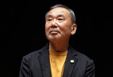 日 하루키, 와세다대서 명예박사…"모교서 받아 기쁘다"