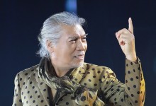 나훈아 "왼쪽, 니는 잘했나" 野의원 "그냥 입 닫고 갈 것이지"