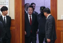 '영장 기각' 김성훈 경호차장, 석방 후 헌재서 尹 근접 경호