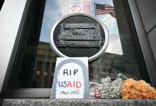 美법원 "USAID 해체 중단", 머스크 견제… 실제 효과는 의문