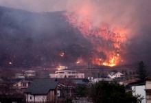 산불, 청송·안동 넘어 영덕 갔다…교도소 재소자 3500명도 이감