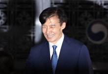 조국 "2030 비판은 제 책임…'대통령 결단' 생각하며 활동하겠다"